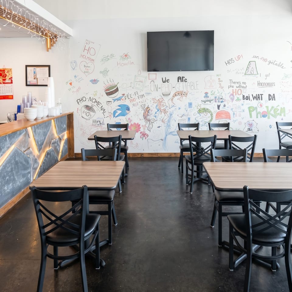 Where Locals Come for Fresh, Reliable Meals 