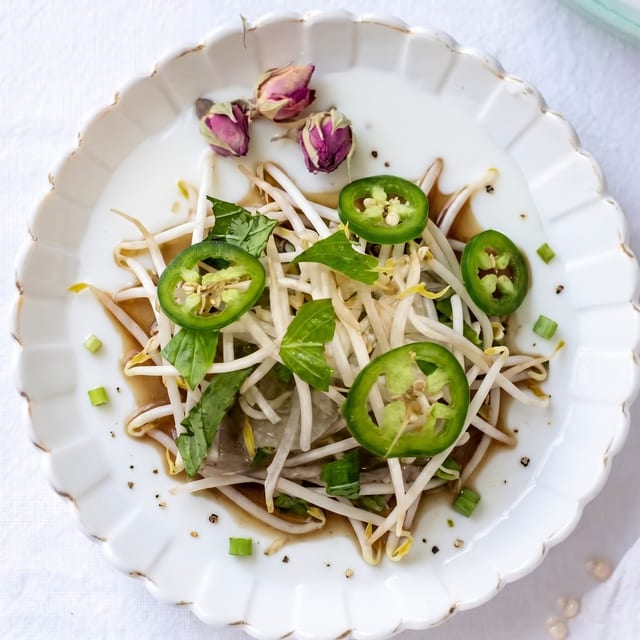 E4. Phở Đặc Biệt.