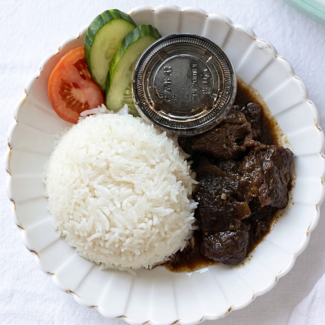 C1. Cơm Thịt Nướng / Chargrilled Pork Rice.
